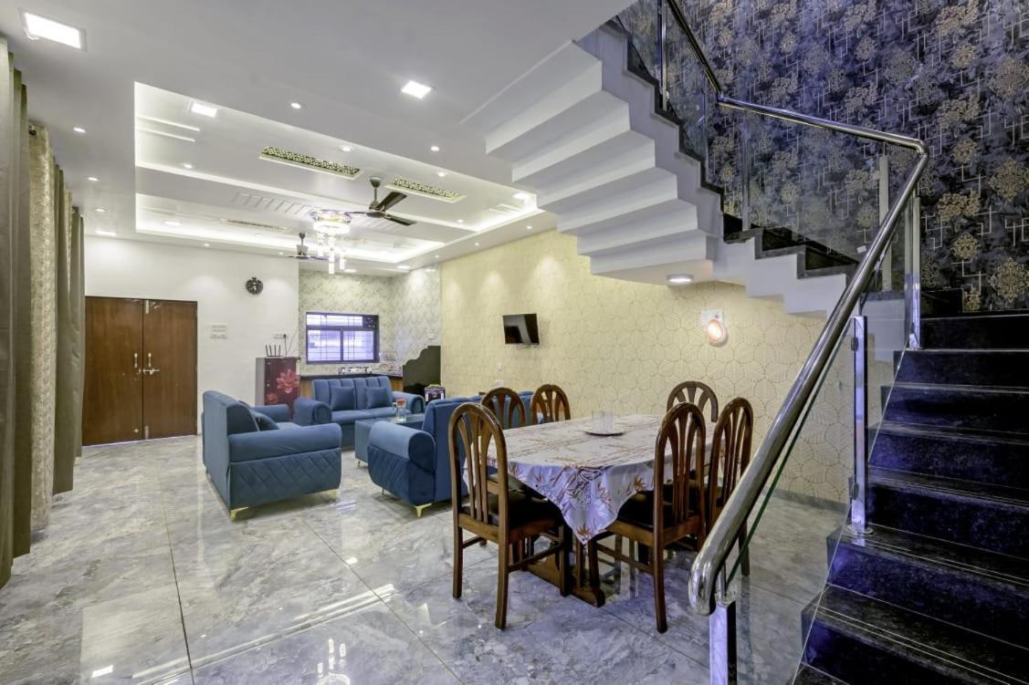 Fun Square Villa Lonavala Exterior foto